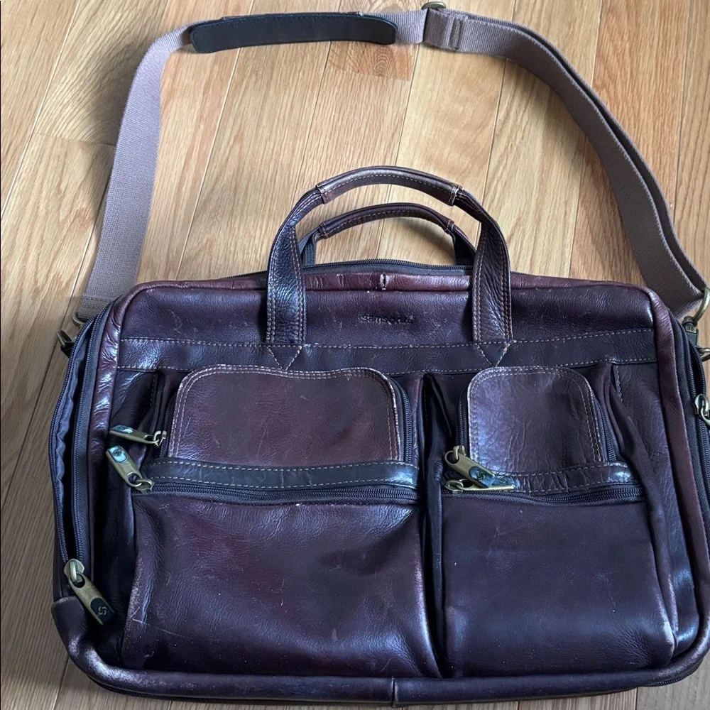 Samsonite Leather Briefcase Messenger Bag in Dark Brown